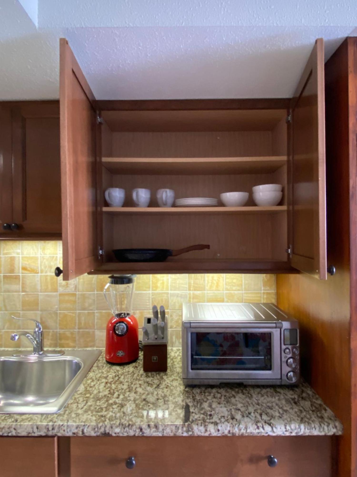 Cozy Studio With Free Parking In Waikiki Honolulu Bagian luar foto