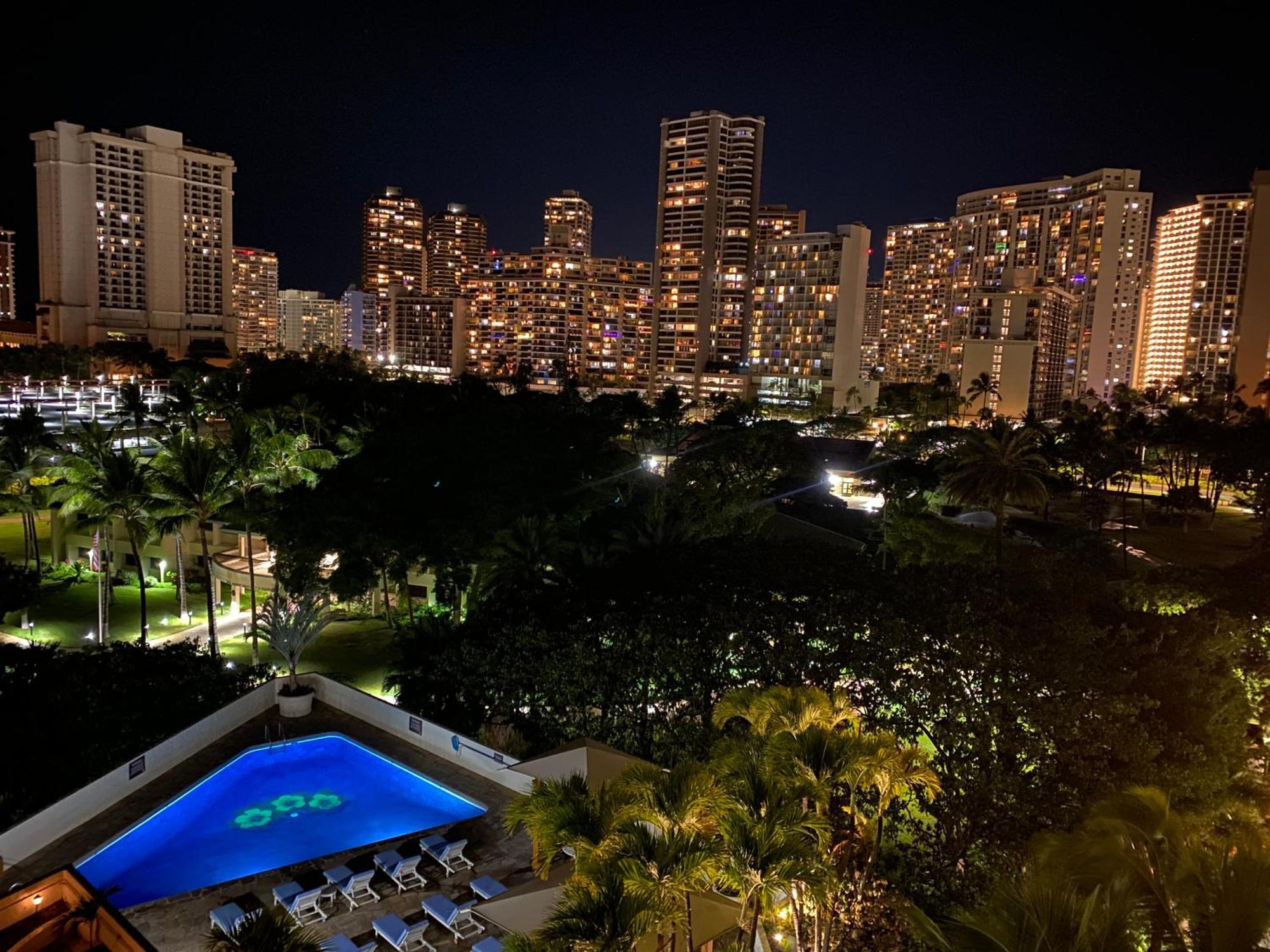 Cozy Studio With Free Parking In Waikiki Honolulu Bagian luar foto
